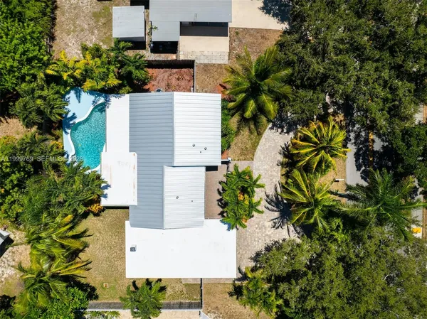 $7,500 | 4010 Northeast 22nd Avenue, Unit 4010, Lighthouse Point, FL 33064