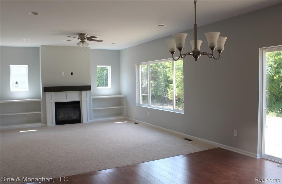 375 Otter Run Road Holly, MI 48442 - Photo 3 of 4 great room.jpg