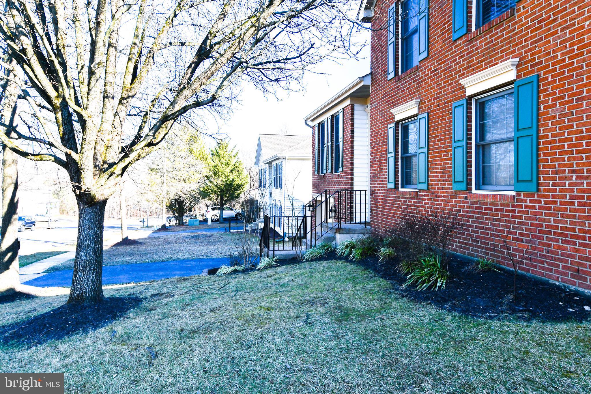 9523 Kings Grant Road Laurel, MD 20723 - Photo 4 of 63