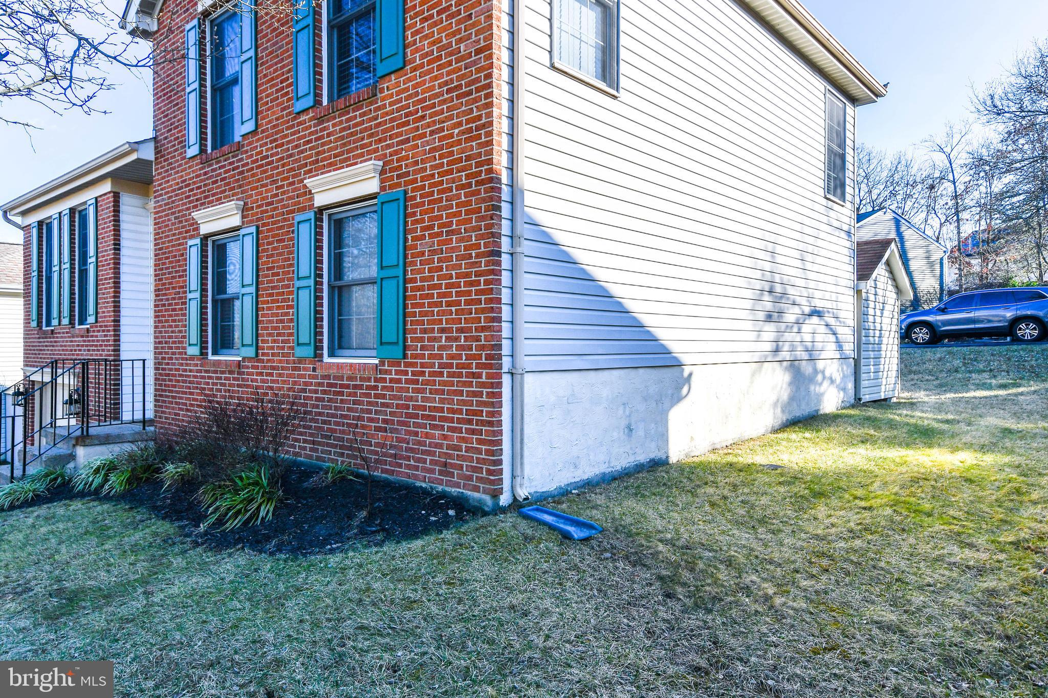 9523 Kings Grant Road Laurel, MD 20723 - Photo 6 of 63