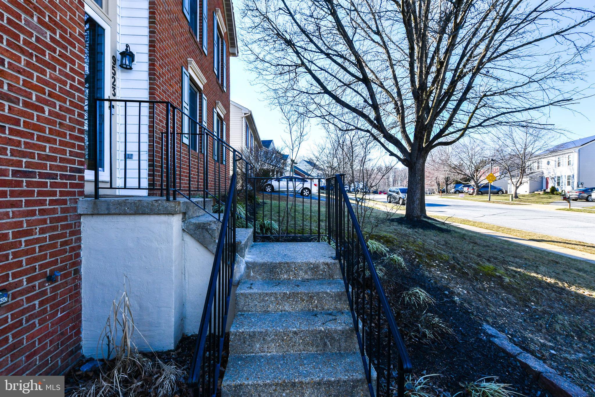 9523 Kings Grant Road Laurel, MD 20723 - Photo 7 of 63
