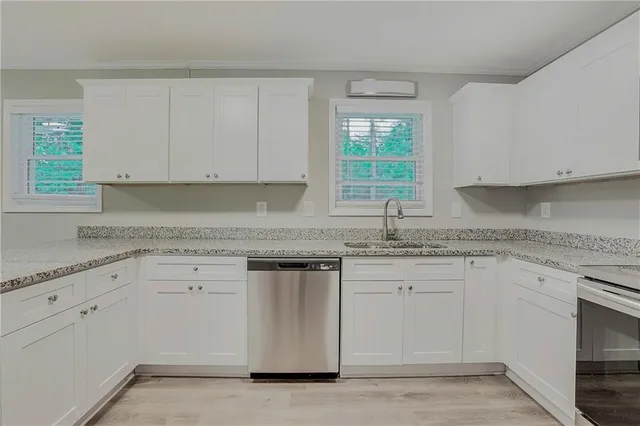 $1,995 | 5106 Martindale Lane, Stone Mountain, GA 30088