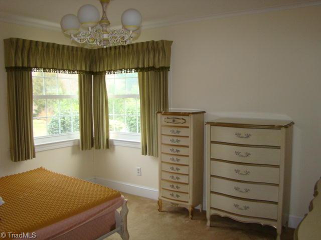 803 Cliff Road Asheboro, NC 27203 - Photo 10 of 16 1st Bedroom.