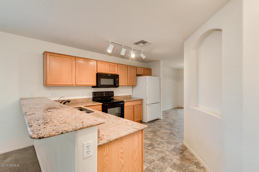 2589 South Powell Road Apache Junction, AZ 85119 - Photo 8 of 37 08-Powell
