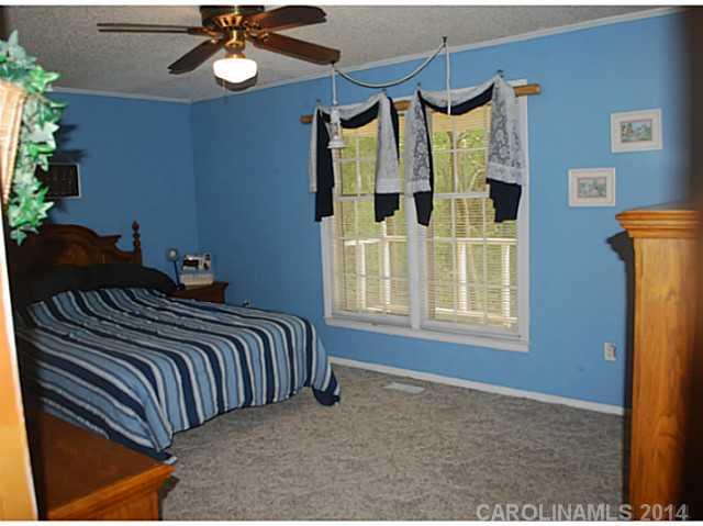 8444 Starnes Randall Road Charlotte, NC 28215 - Photo 11 of 13 Gallery Image 11