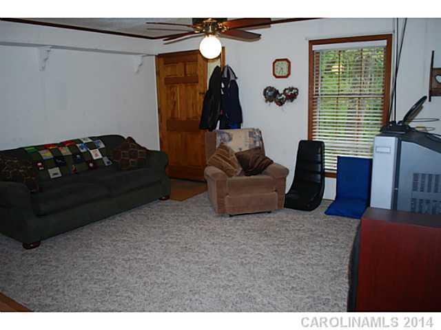 8444 Starnes Randall Road Charlotte, NC 28215 - Photo 6 of 13 Gallery Image 6