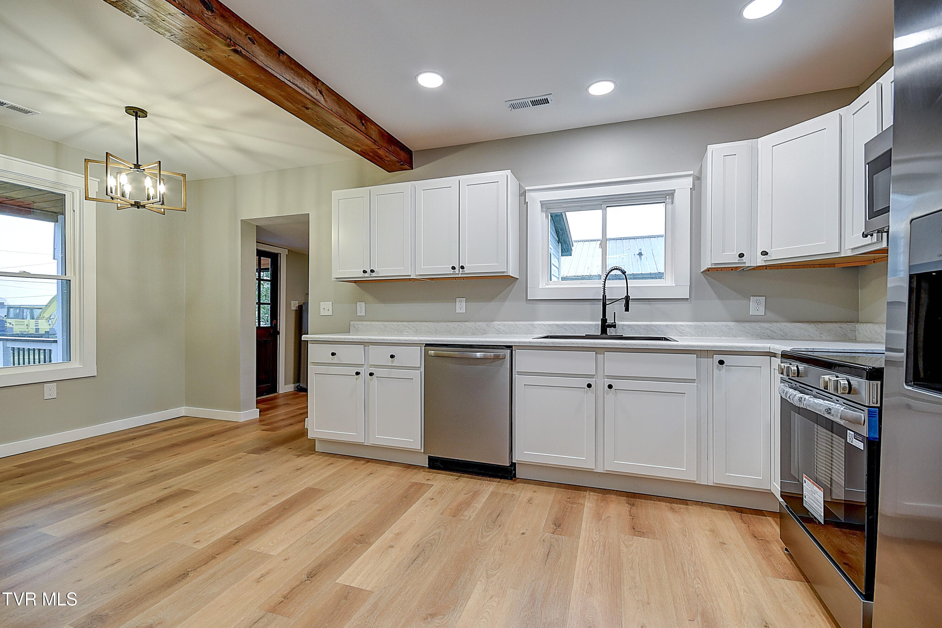 115 Shady View Road Kingsport, TN 37660 - Photo 12 of 37 13-print-115 Shady View CP-12