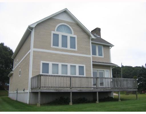 20 Wheatfield Cove Road Narragansett, RI 02882 - Photo 11 of 12 Exterior Back.