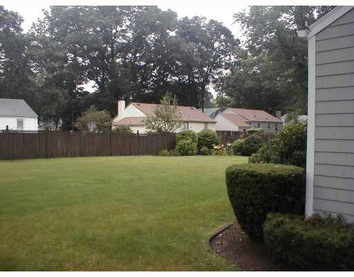 203 Lansdowne Road Warwick, RI 02888 - Photo 10 of 10 Yard/Garden.