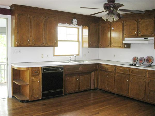 36 Ridge Road Revere, MA 02151 - Photo 3 of 5