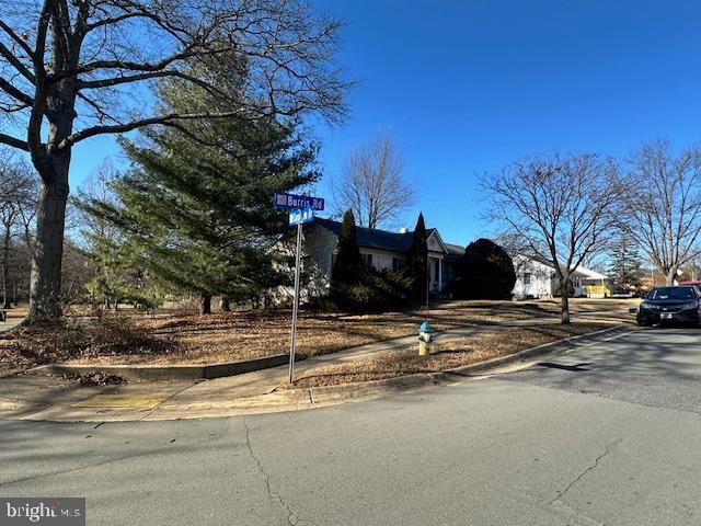 1613 Burris Road Rockville, MD 20851 - Photo 8 of 9