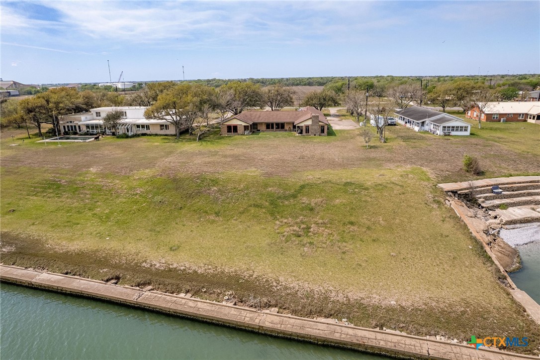 1640 South Virginia Street Port Lavaca, TX 77979 - Photo 4 of 43
