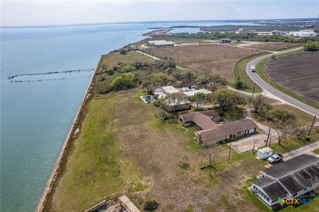 1640 South Virginia Street Port Lavaca, TX 77979 - Photo 5 of 43