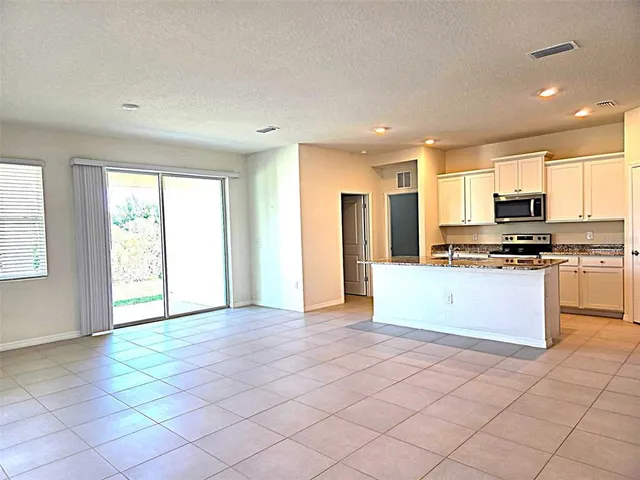 $2,500 | 3908 Mossy Limb Court, Palmetto, FL 34221