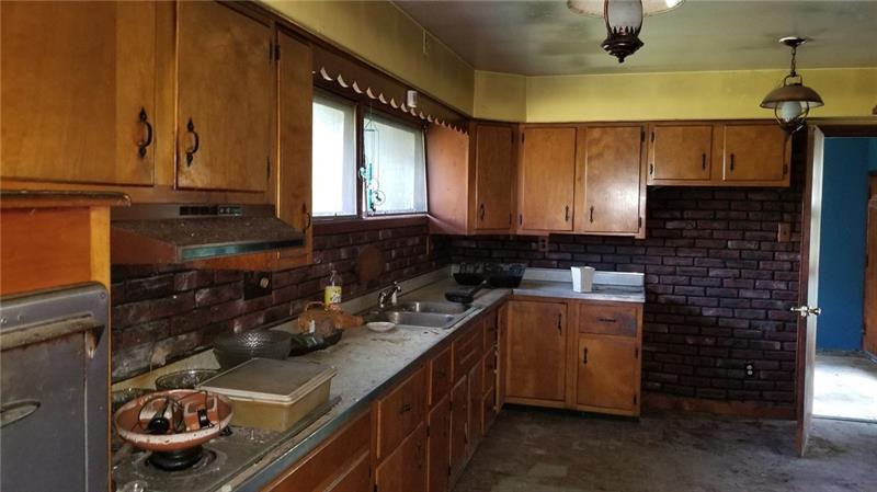 1400 Reissing Road McDonald, PA 15057 - Photo 3 of 10 Gallery Image 3