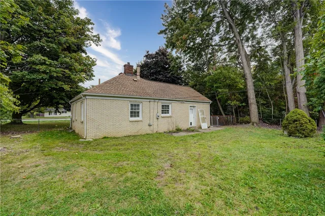 $1,600 | 4539 Dewey Avenue, Greece, NY 14612