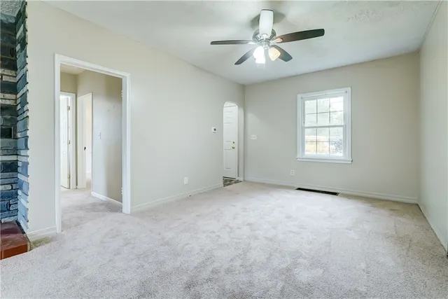 $1,600 | 4539 Dewey Avenue, Greece, NY 14612