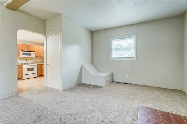 $1,600 | 4539 Dewey Avenue, Greece, NY 14612