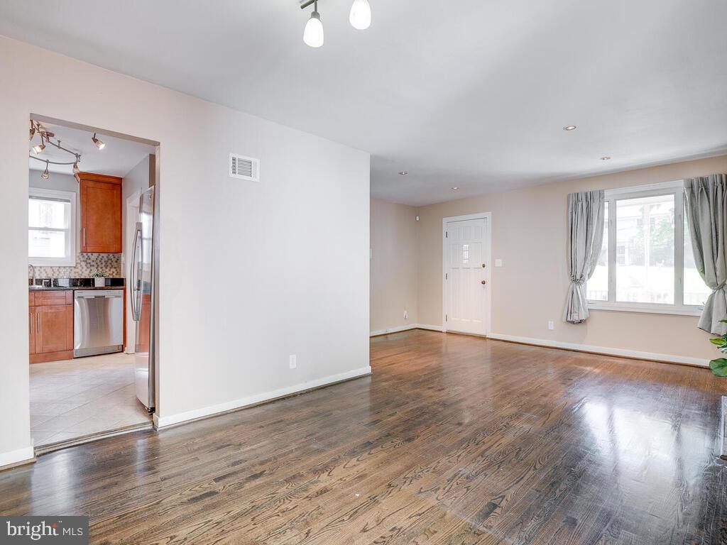 6108 Montrose Road Cheverly, MD 20785 - Photo 11 of 34 Gallery Image 11