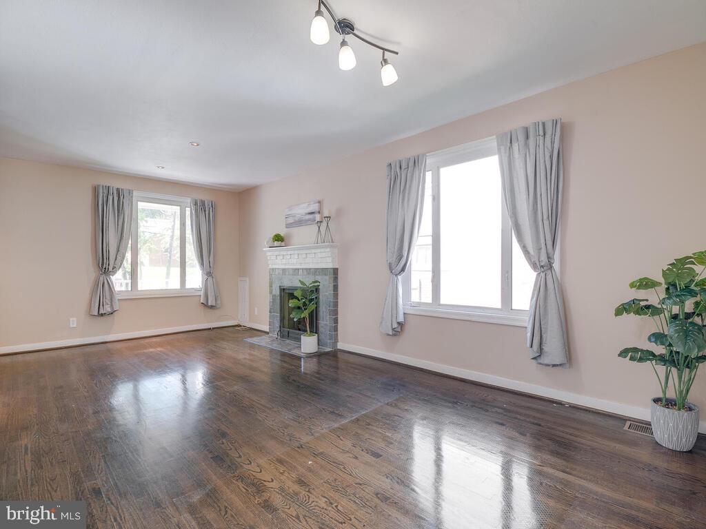 6108 Montrose Road Cheverly, MD 20785 - Photo 12 of 34 Gallery Image 12