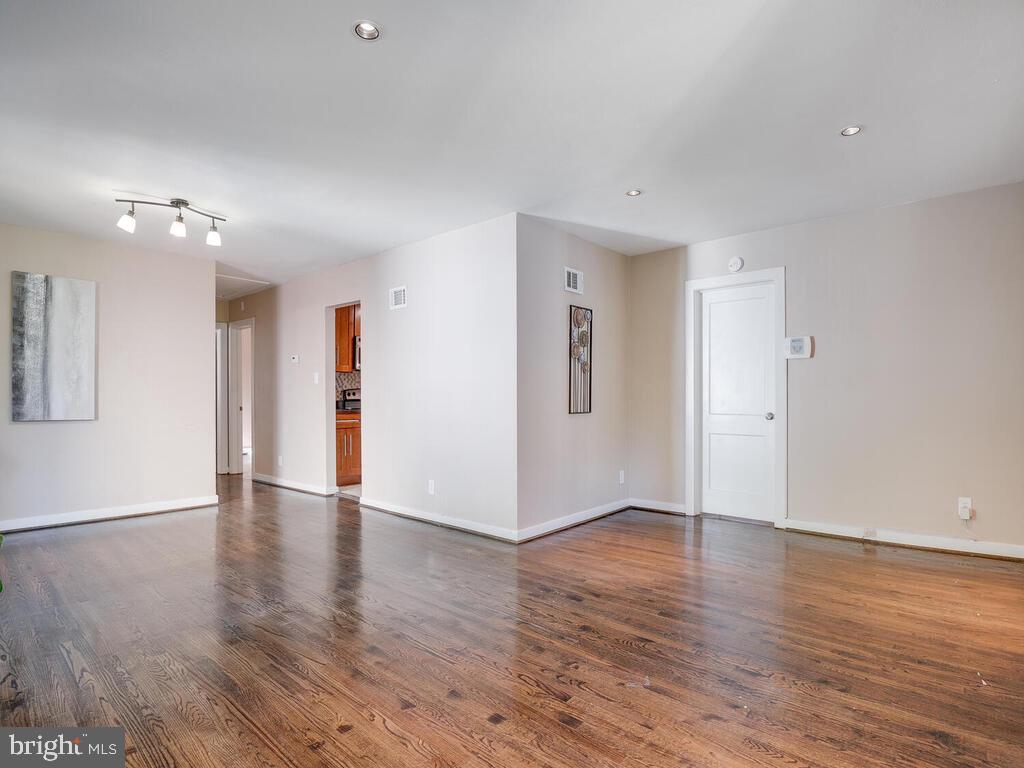 6108 Montrose Road Cheverly, MD 20785 - Photo 8 of 34 Gallery Image 8