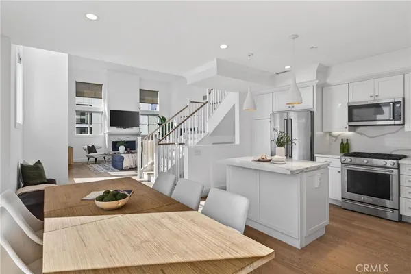 $1,945,000 | 2114 Carnegie Lane, Unit C, Redondo Beach, CA 90278