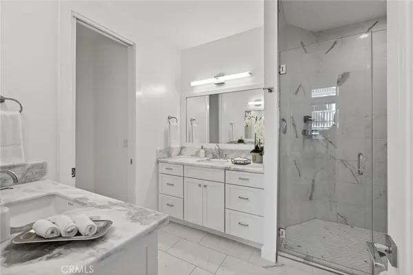 $1,945,000 | 2114 Carnegie Lane, Unit C, Redondo Beach, CA 90278