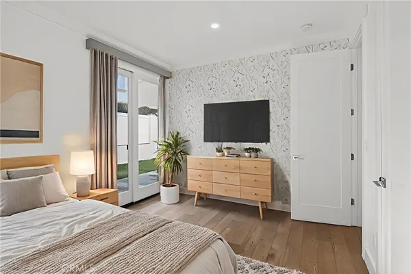 $1,945,000 | 2114 Carnegie Lane, Unit C, Redondo Beach, CA 90278