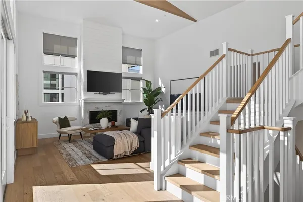 $1,945,000 | 2114 Carnegie Lane, Unit C, Redondo Beach, CA 90278