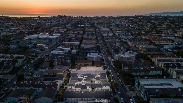 $1,945,000 | 2114 Carnegie Lane, Unit C, Redondo Beach, CA 90278