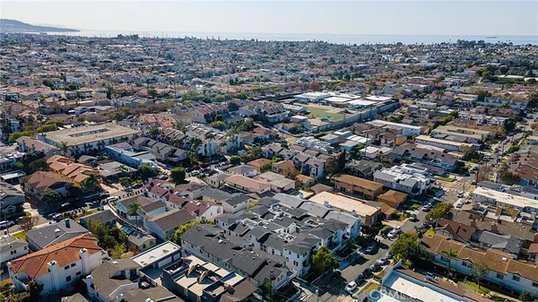 $1,945,000 | 2114 Carnegie Lane, Unit C, Redondo Beach, CA 90278
