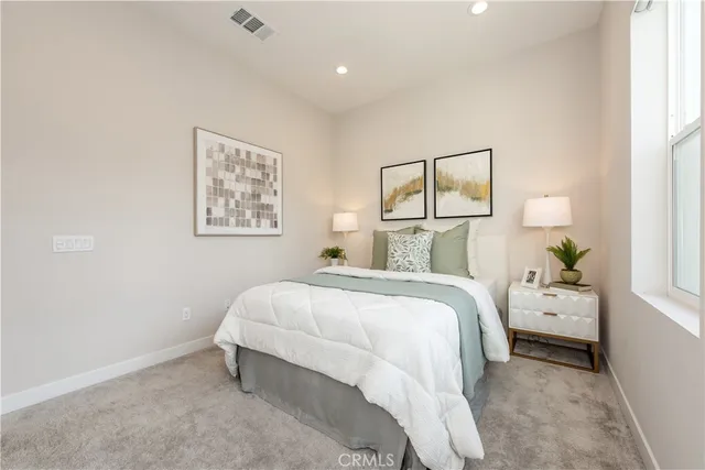 $1,950,000 | 220 Holliston, Lake Forest, CA 92630