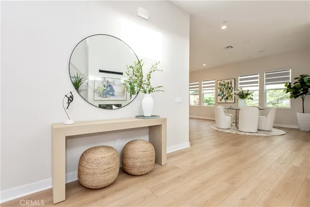 $1,950,000 | 220 Holliston, Lake Forest, CA 92630