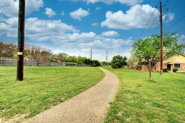 $240,000 | 11901 Swearingen Drive, Unit 39, Austin, TX 78758