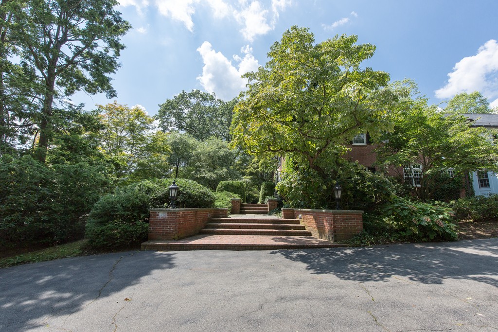 145 Sargent Road Brookline, MA 02445 - Photo 2 of 18