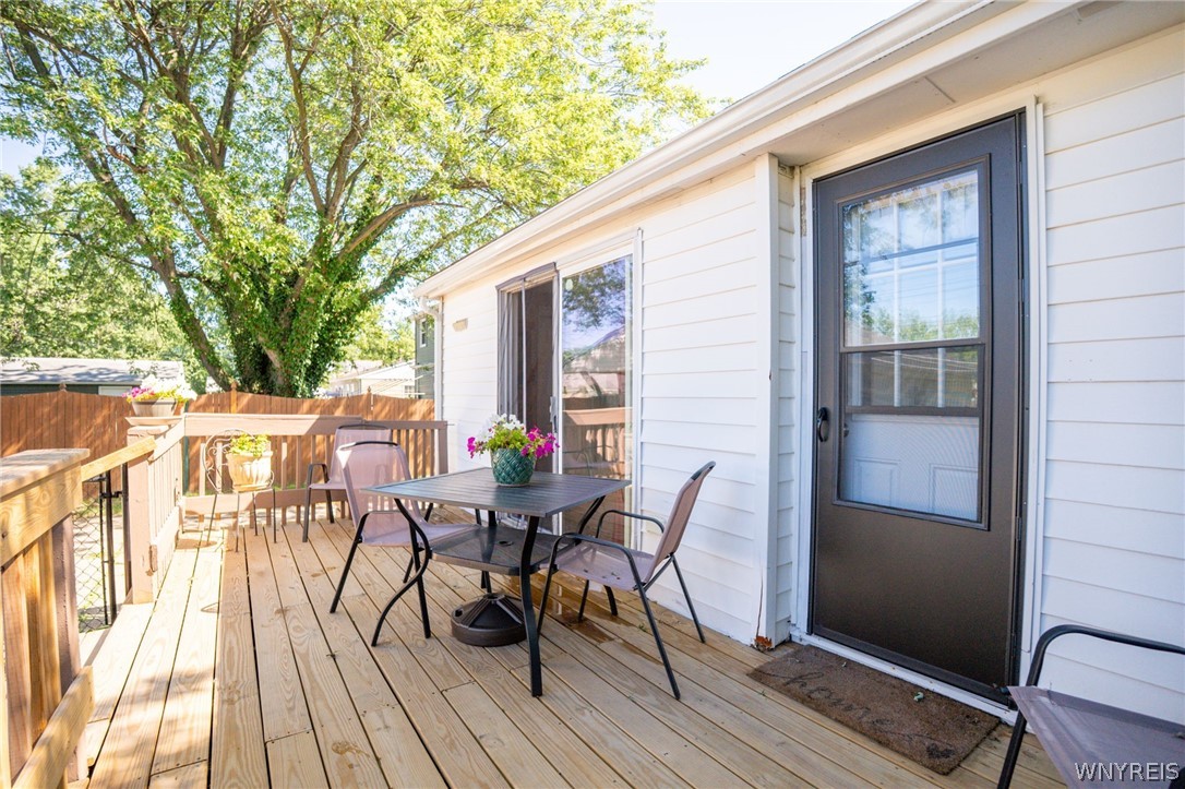 160 Frederick Road Tonawanda, NY 14150 - Photo 29 of 47 NEW DECK!