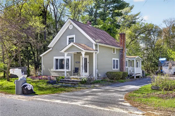 $395,000 | 6 North Road, Foster, RI 02825