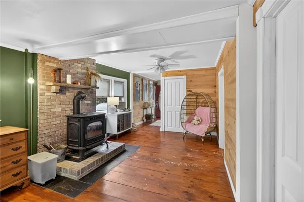 $395,000 | 6 North Road, Foster, RI 02825