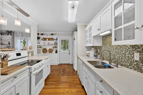 $395,000 | 6 North Road, Foster, RI 02825