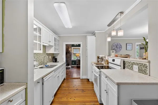 $395,000 | 6 North Road, Foster, RI 02825