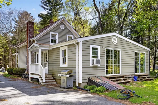 $395,000 | 6 North Road, Foster, RI 02825