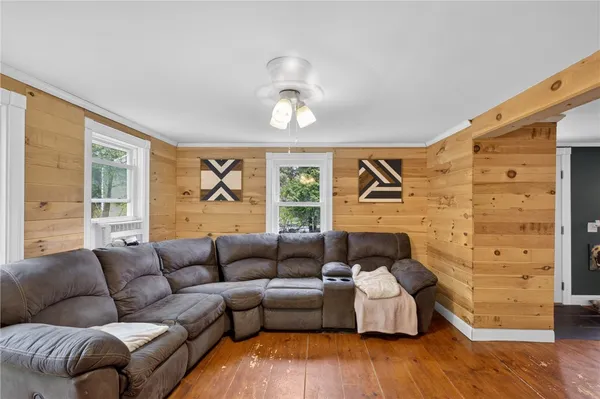 $395,000 | 6 North Road, Foster, RI 02825