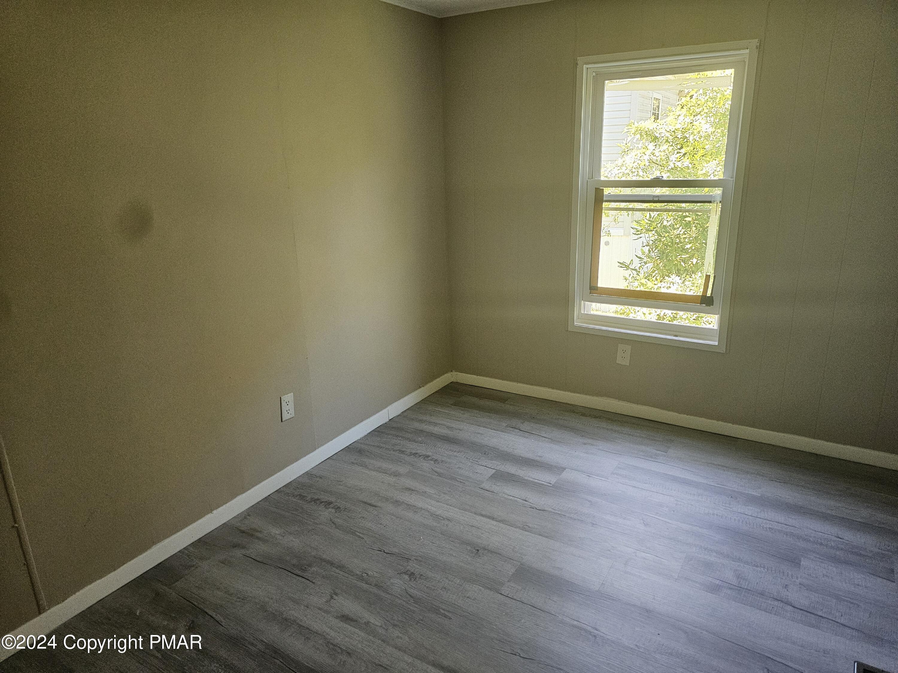 233 Aspen Road Stroudsburg, PA 18360 - Photo 17 of 19 20240905_134719