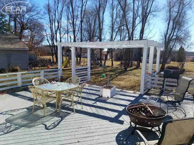 11480 Silver Lake Road Byron, MI 48418 - Photo 6 of 22 21266388-5.JPG