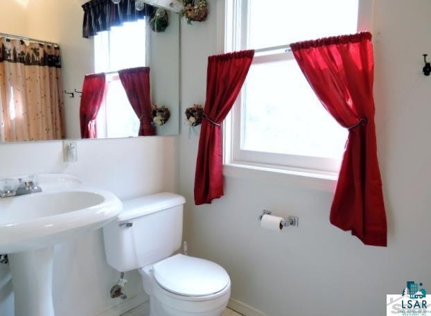 7775 South Spider Lake Road Iron River, WI 54847 - Photo 19 of 25 Upper bathroom