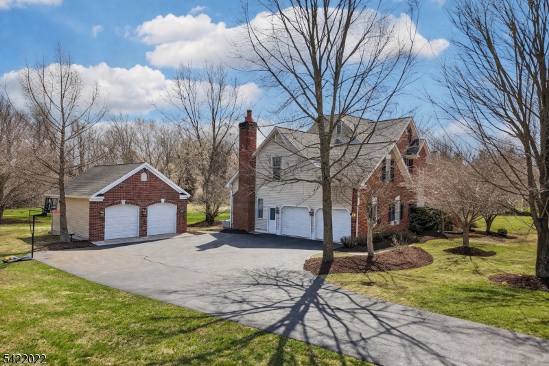 34 Saddle Ridge Road Andover, NJ 07821 - Photo 2 of 47