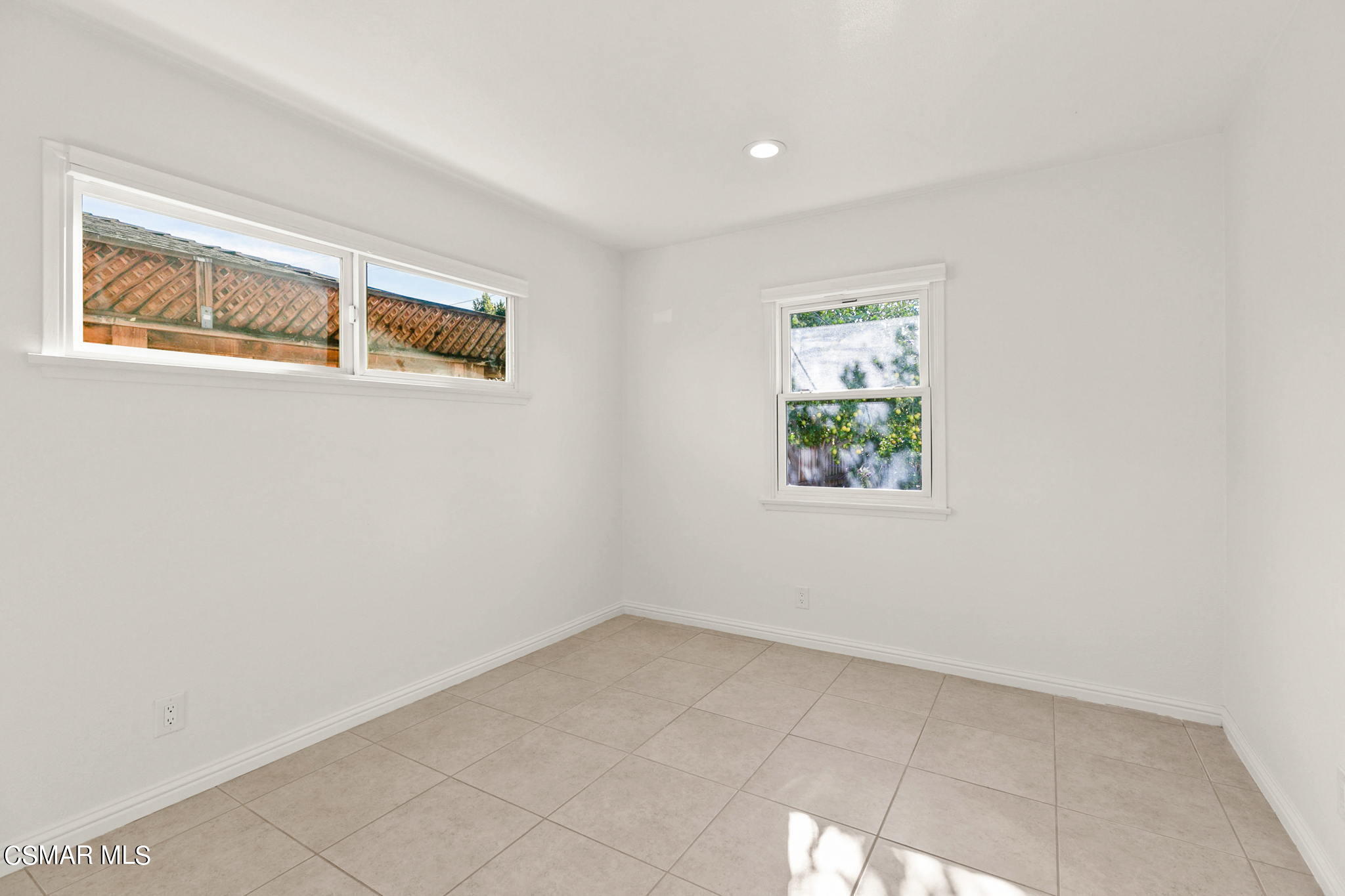 4220 Eileen Street Simi Valley, CA 93063 - Photo 17 of 23 17