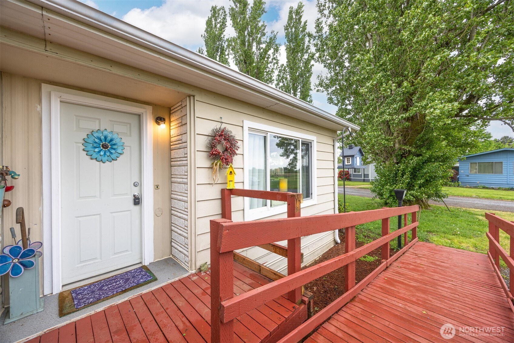 380 East Pole Road, Unit 20 Lynden, WA 98264 - Photo 3 of 37 Gallery Image 3
