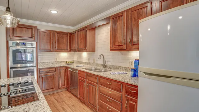 $349,900 | 205 Donegal Way, Unit 205, Bristol, TN 37620