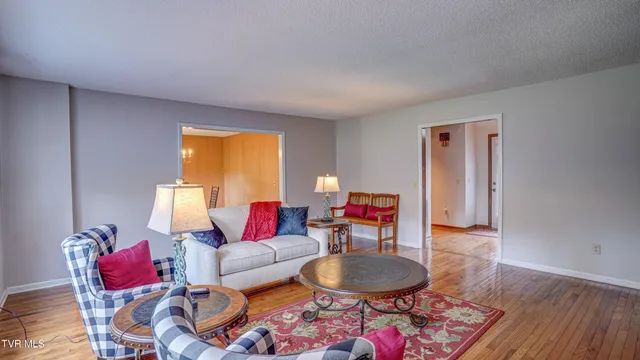 $349,900 | 205 Donegal Way, Unit 205, Bristol, TN 37620